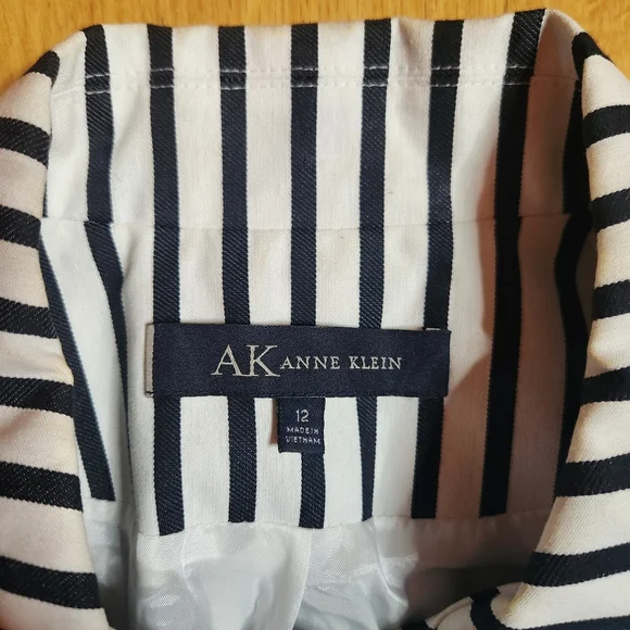 Anne Klein Black and White Striped Jacket - Picture 2 of 11